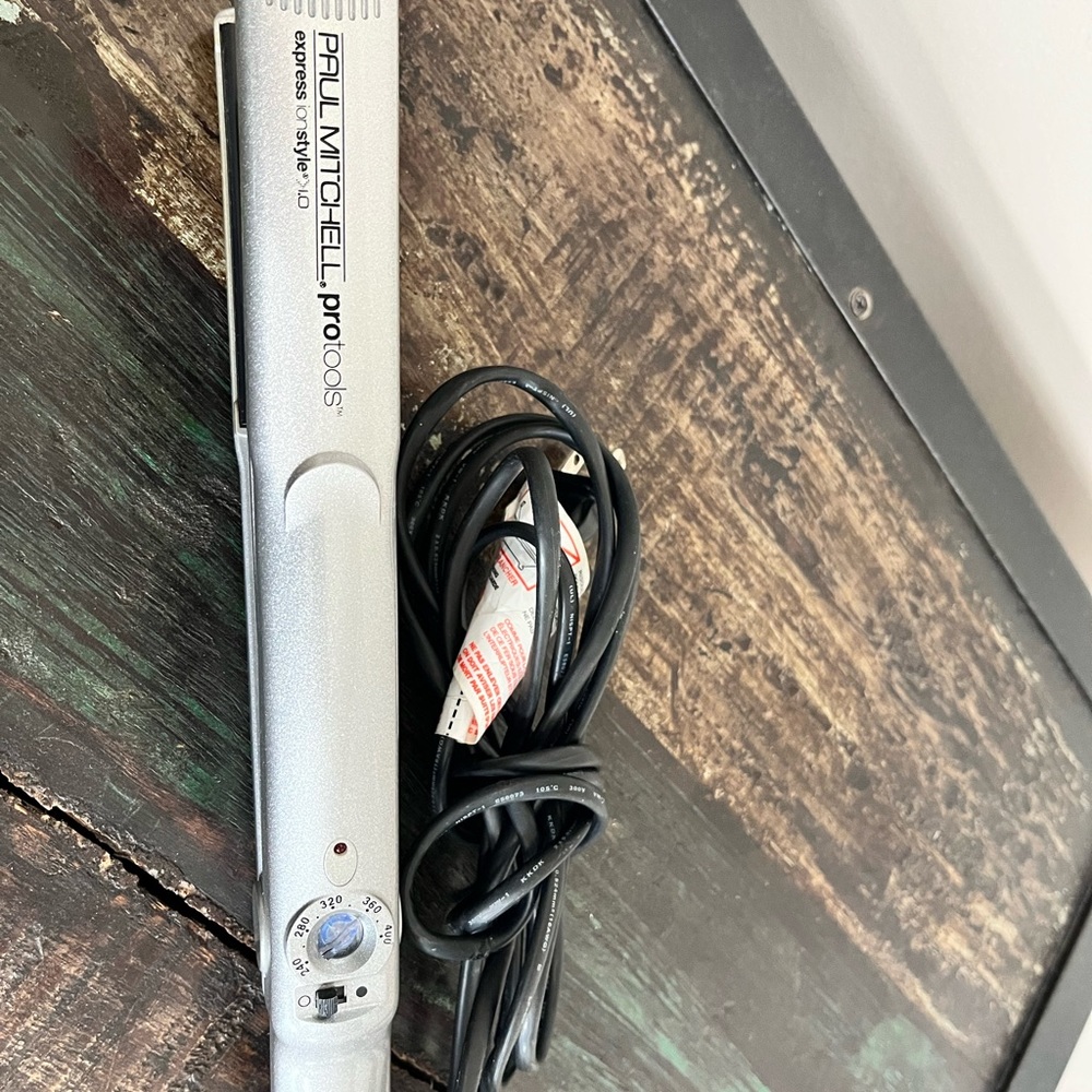 Paul Mitchell ProTools Express Flatiron